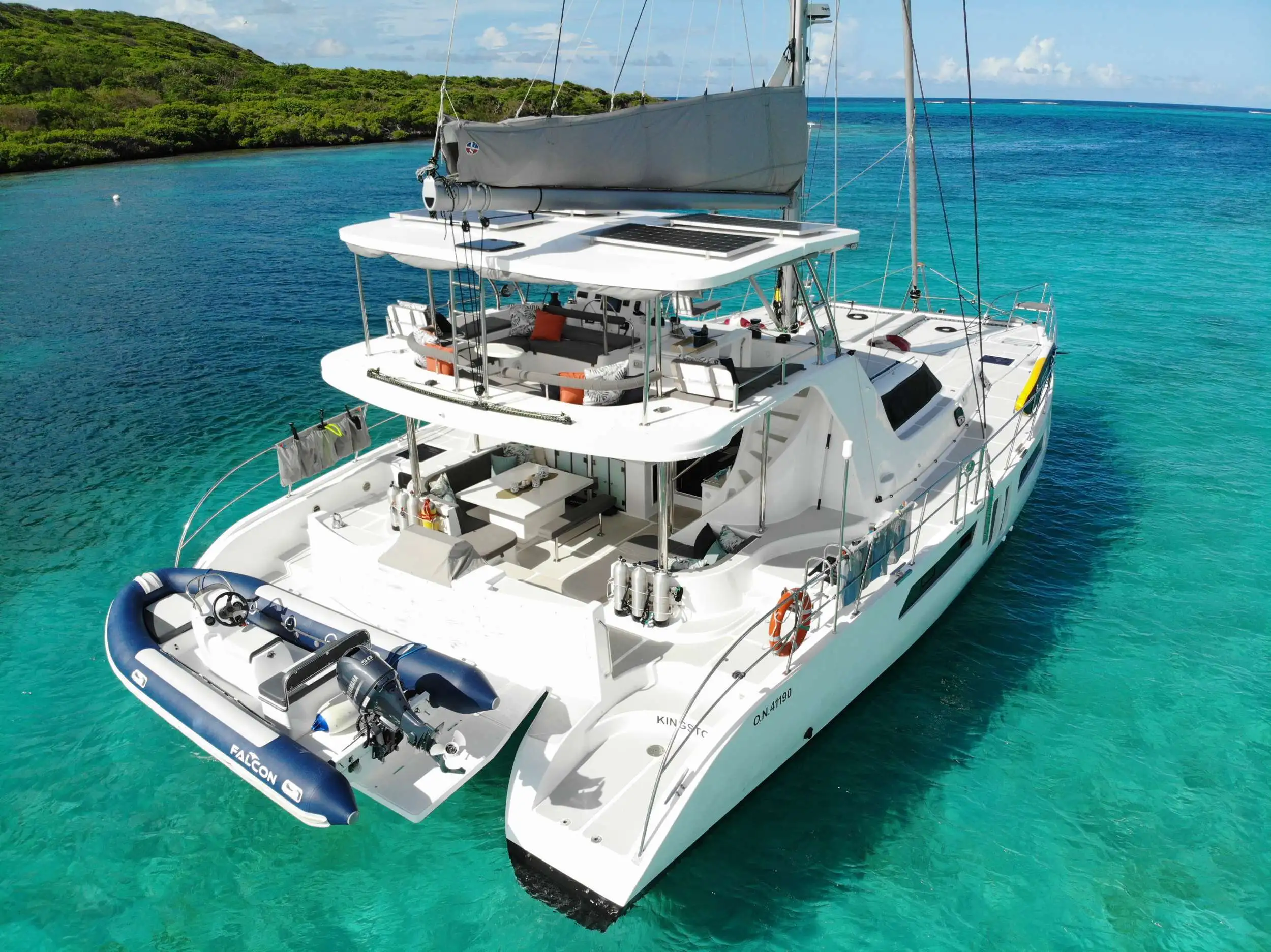 Catamaran GET ALONG - Charters in British Virgin Islands
