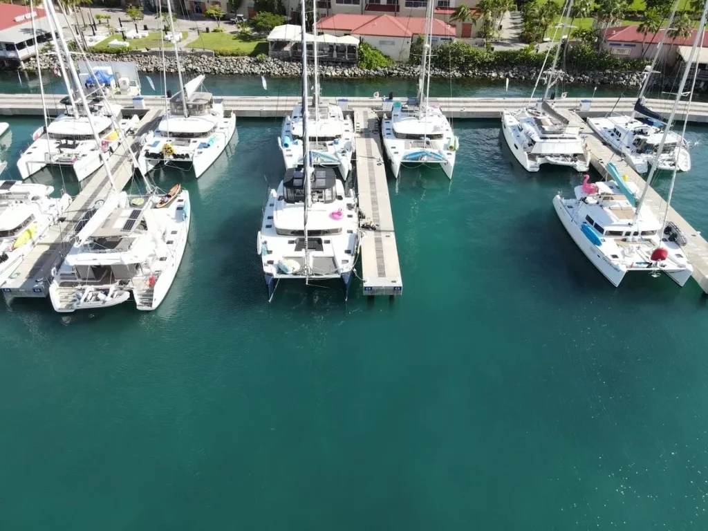 US-Virgin Islands Yacht Charter in a marina