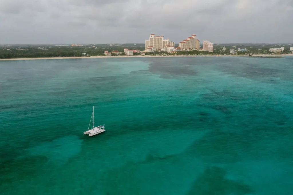 A sailing yacht going to Atlantis Paradise - Yacht Charters Bahamas